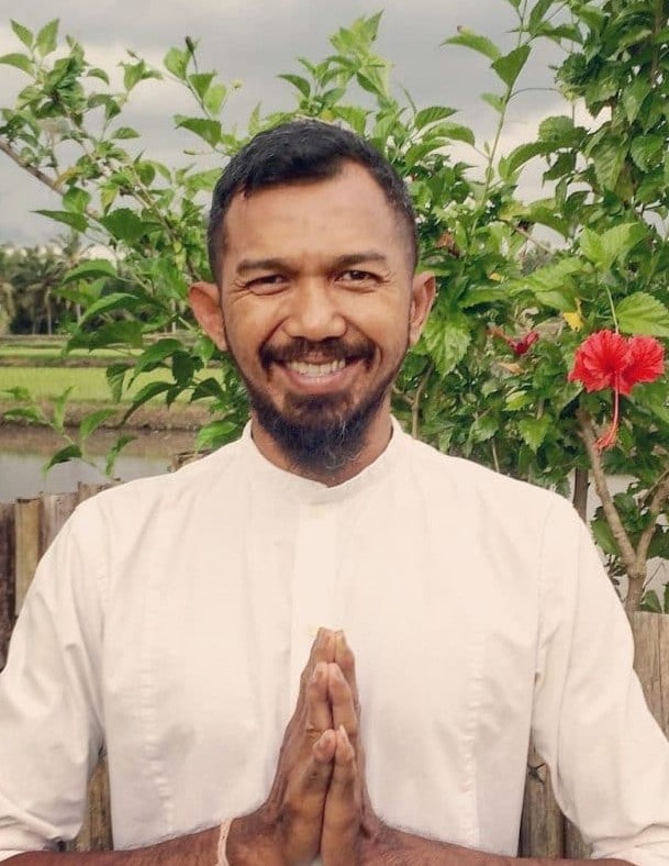 Yoga Teacher Training 16